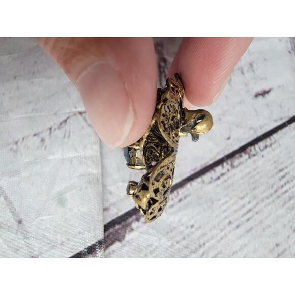 Vintage Czechoslovakia Brooch Faceted Blue Green Rhinestones Brass Filigree - Picture 4 of 5